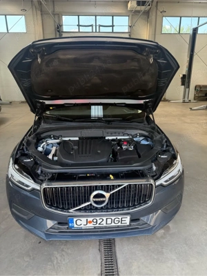 vand Volvo XC60 B4 FWD - imagine 4