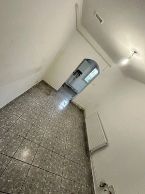 Oportunitate! 2 camere, parter, boxă cu acces din apartament   Martirilor