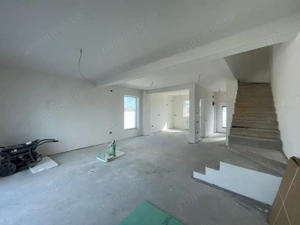 Duplex modern 4 camere la asfalt Mosnita Calea Medves