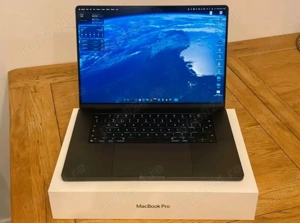 MacBook Pro de 16 inci în stare excelentă.