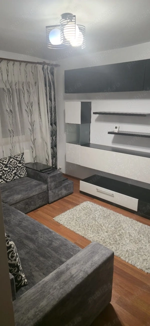 vand apartament 2 camere Burdujeni - imagine 4