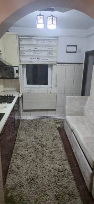 vand apartament 2 camere Burdujeni - imagine 5