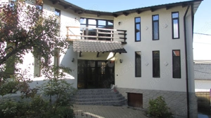 imobil pretabil pentru pensiune , clinica medicala , laborator  sau birouri 