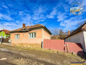 Teren intravilan 493 mp cu casa, Sfantu Gheorghe, Simeria,Covasna