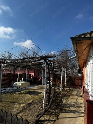 Casa locuibila, Hermeziu, 39 km de Iasi, racordata la apa - imagine 2