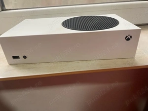 Xbox Series S + 2 controllere, stare foarte buna+jocuri pe el