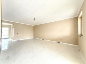 Duplex elegant cu 4 camere, 116 mp utili + piscina - Sanandrei