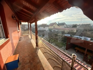 Casă D+P+E, 360 mp utili, teren 710 mp, zona Cetate - imagine 13