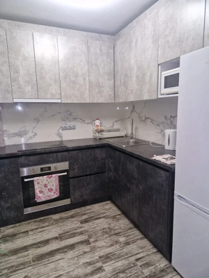 De inchiriat apartament cu o camera in zona Circumvalaţiunii  - imagine 2