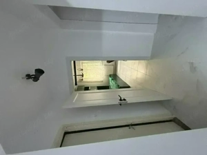 Apartament 3 Camere Decomandat  Boxa Garaj Centrala Proprie Zona Centrala - imagine 4