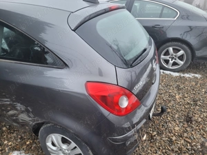 Opel Corsa  - imagine 2