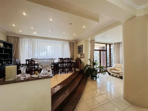 Resedinta emblematica in Chiajna-Rosu pe malul lacului, 785 mp, 2500 mp teren  - imagine 11