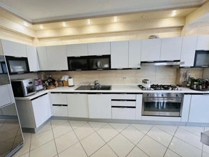 Resedinta emblematica in Chiajna-Rosu pe malul lacului, 785 mp, 2500 mp teren  - imagine 10