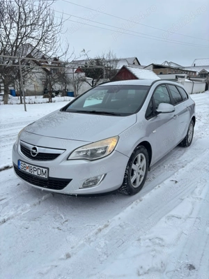 Opel Astra j - imagine 3