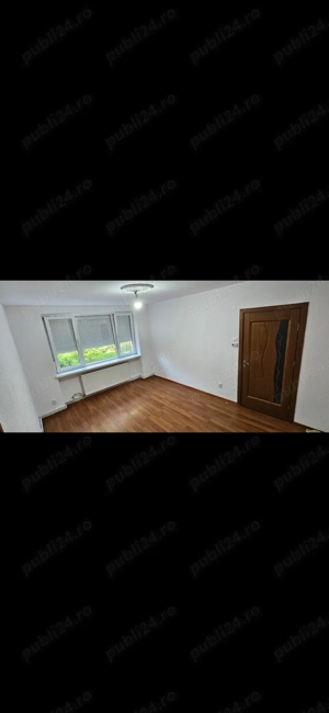 proprietar vand apartament  2 camere