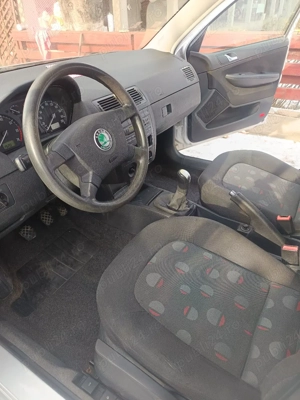 Vând skoda  - imagine 4