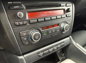 BMW X1 xDrive20d Sport Line - imagine 12