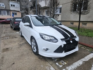 Ford focus model ST 1.6 benzină - imagine 2