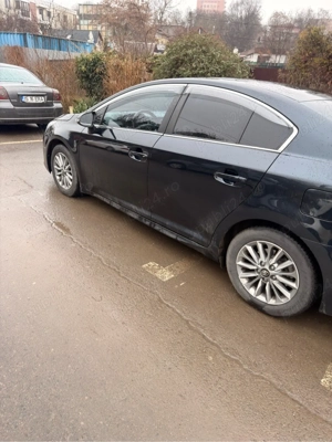 Toyota Avensis 1.8 benzina automata 2018 Exclusive