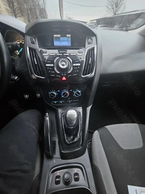 Ford focus model ST 1.6 benzină - imagine 4