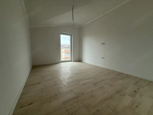 Apartament spatios, 4 camere, 75 mp utili + 35 mp terasa - Giroc - imagine 4