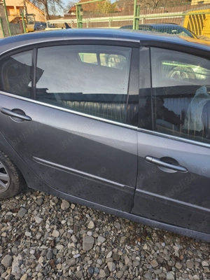 Renault Laguna 3 Avariată - 2.0 dCi, 175 CP, Bose, Cutie automată - imagine 4