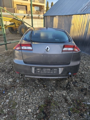 Renault Laguna 3 Avariată - 2.0 dCi, 175 CP, Bose, Cutie automată - imagine 2