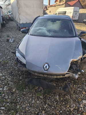 Renault Laguna 3 Avariată - 2.0 dCi, 175 CP, Bose, Cutie automată