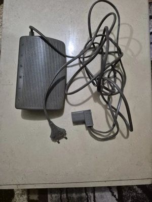 Mașina de cusut  electrica  - imagine 5