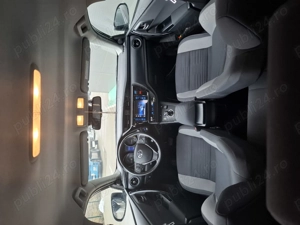 Toyota Auris 1.8 VVT-i Hybrid Automatik Touring Sports Executive - imagine 6