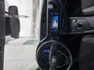 Toyota Auris 1.8 VVT-i Hybrid Automatik Touring Sports Executive - imagine 7