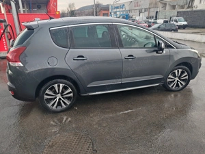 Vând Peugeot 3008 Hybrid4 an 2014 200.000km
