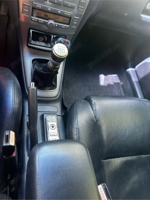 toyota avensis 2.2D - imagine 9