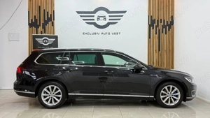 ** Volkswagen Passat ** - imagine 6