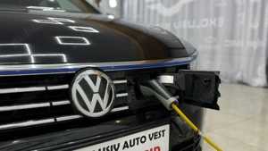 ** Volkswagen Passat ** - imagine 10