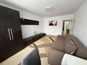 Apartament 2 camere, decomandat, zona Torontalului