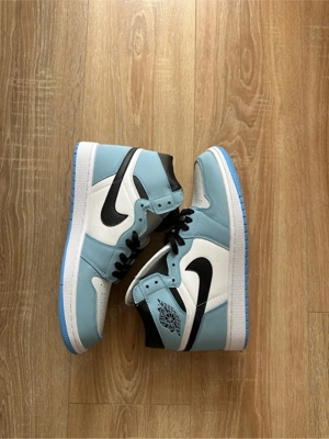Jordan 1 University Blue