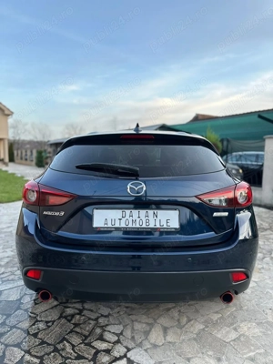MAZDA 3 SKYACTIV-benzina-cutie automata - imagine 4