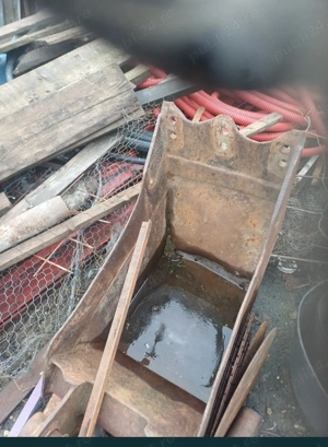 Vând picamar, cupa de 40, cupa trapezoidala JCB3cx cupa buldoexcavator - imagine 3