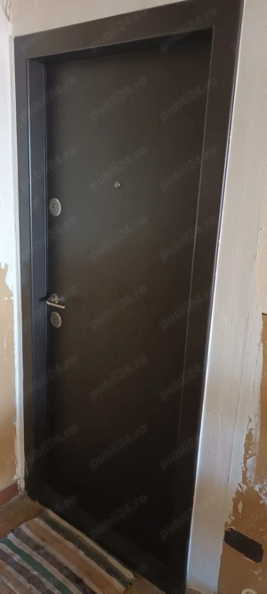 VÂND ap. 2 camere decomandate, centrală proprie, geamuri termopane, constr. din cărămidă - imagine 2