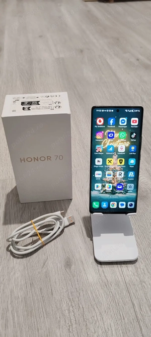 Honor 70   - imagine 2