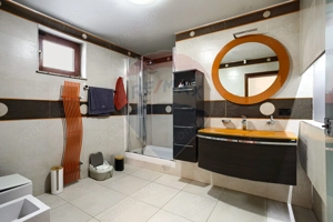 Casă modernă și spațioasă cu piscină,saună și sală de fitness – Pecica - imagine 16