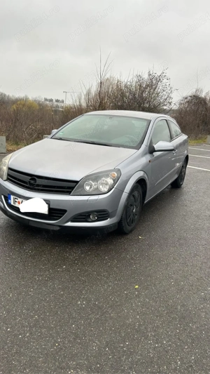 Opel astra GTC - imagine 3