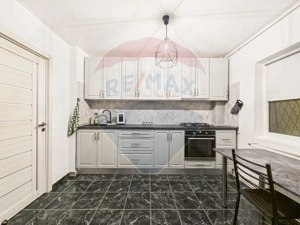 Apartament cu 3 camere si loc de parcare in zona Sebastian