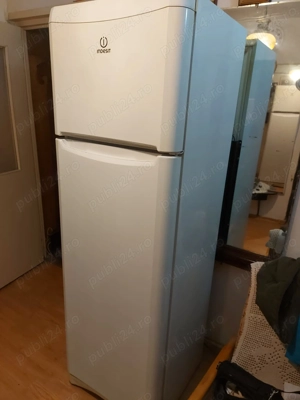 Vand combina frigorifica INDESIT functionala convenabil ,consum mic