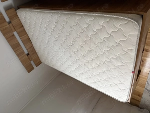 Pat cu saltea în stare foarte bună 