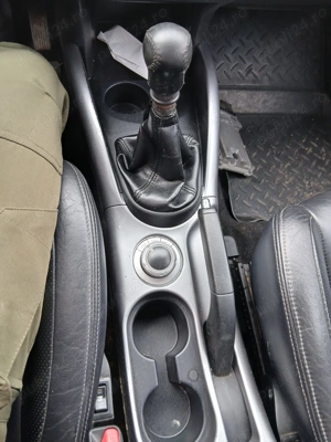 Mitubishi outlender - imagine 2