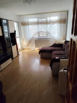Vand apartament 3 camere