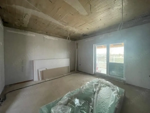 Duplex 4 camere despartit prin camera tehnica Calea Medves Mosnita - imagine 2