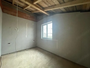 Duplex 4 camere despartit prin camera tehnica Calea Medves Mosnita - imagine 8